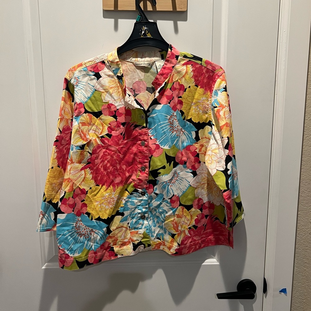 451. French Laundry Pink and Black Floral Shirt